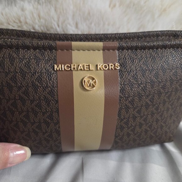 NWT - Michael Kors Belt Bag - Picture 4 of 9